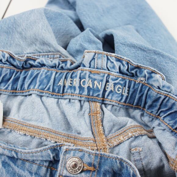 American Eagle Highest Rise Mom Paperbag Waist Light Wash Blue Jeans Sz 10 Short - Picture 14 of 14